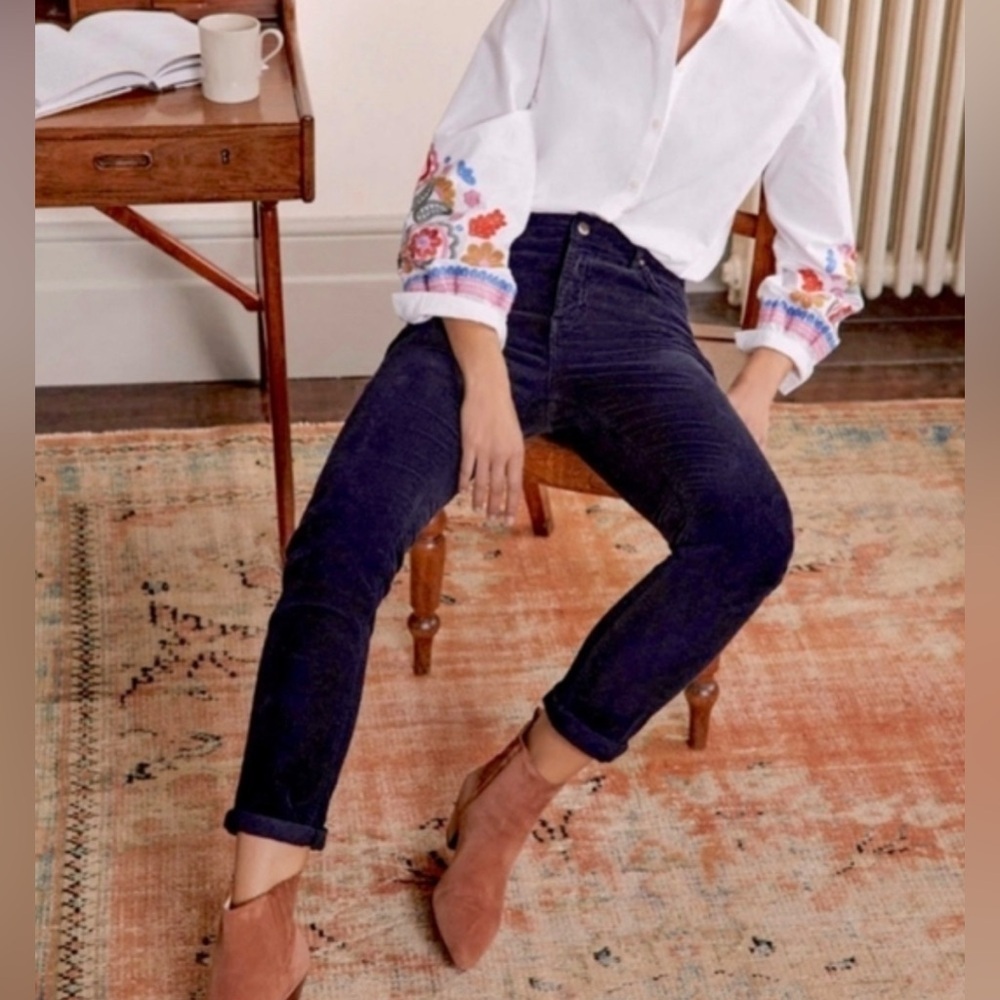 NWT J Crew High-rise tapered corduroy pant, Size 6